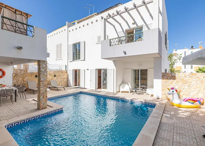 Casa Jenny טאווירה