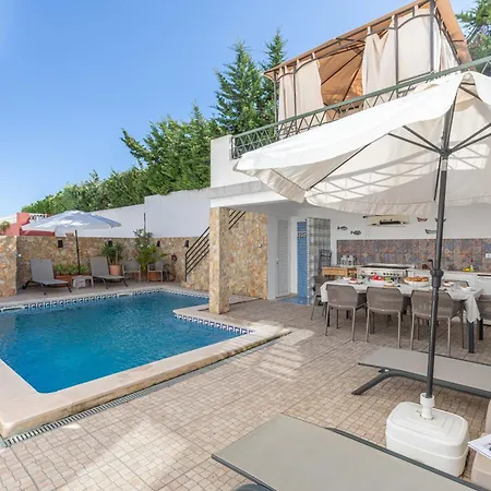 Casa Jenny Holiday home
